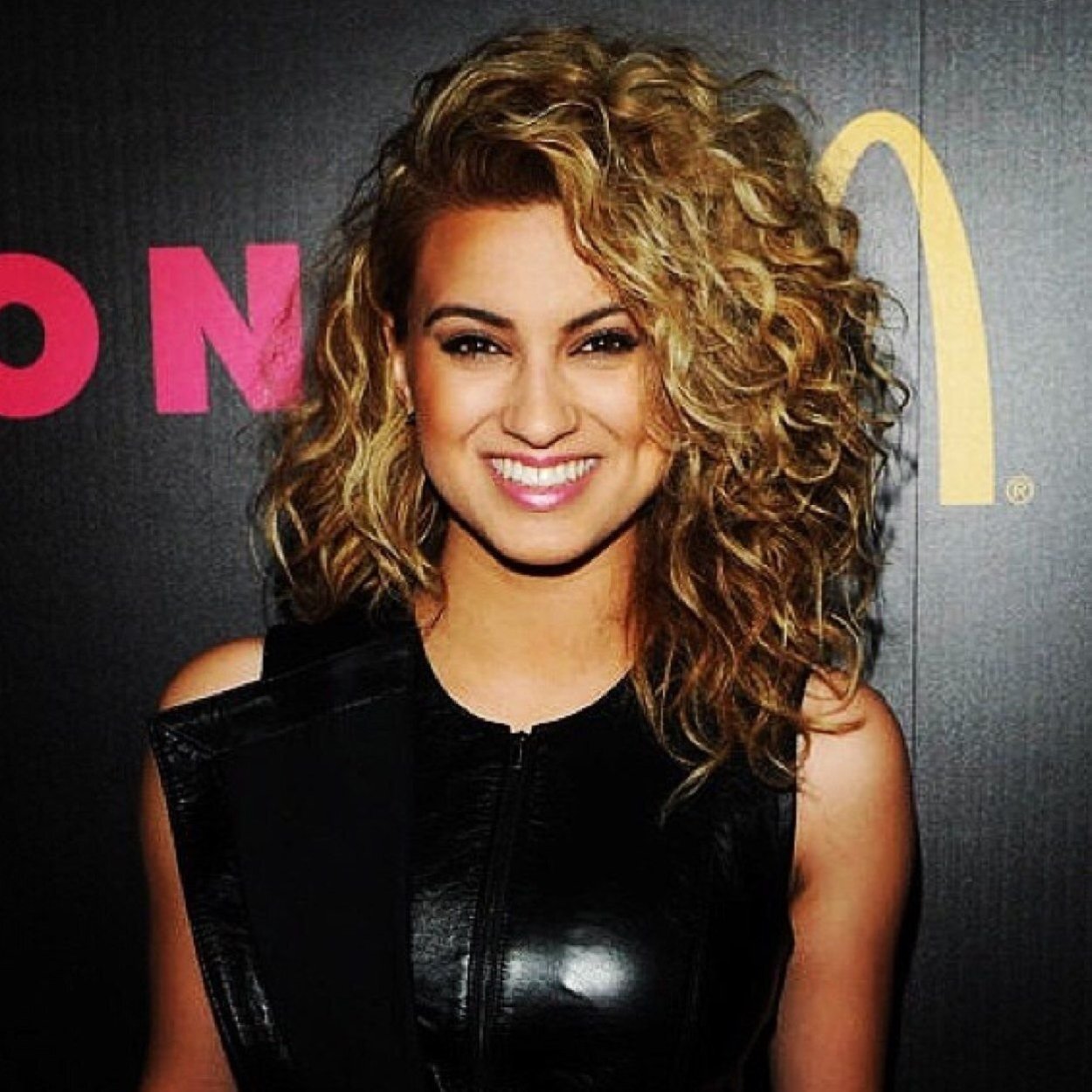 Келли curly Kaley