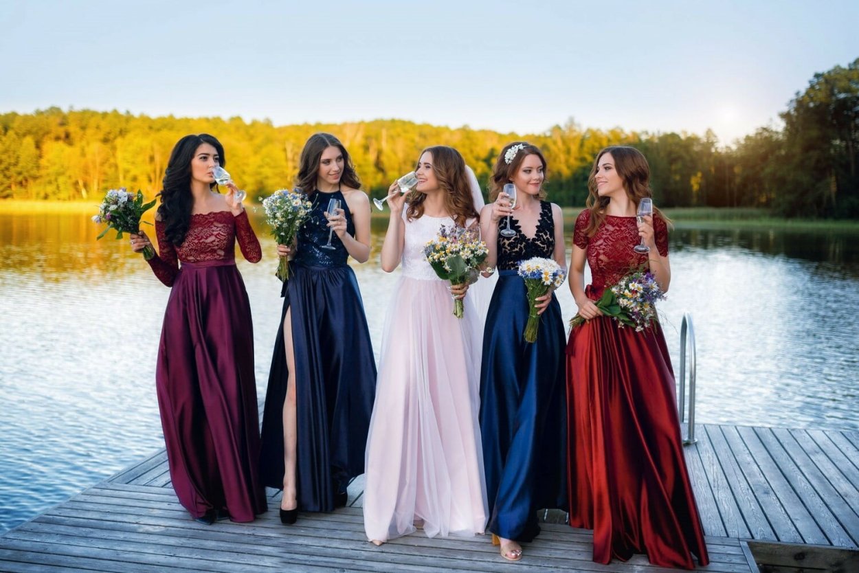 Подружки невесты