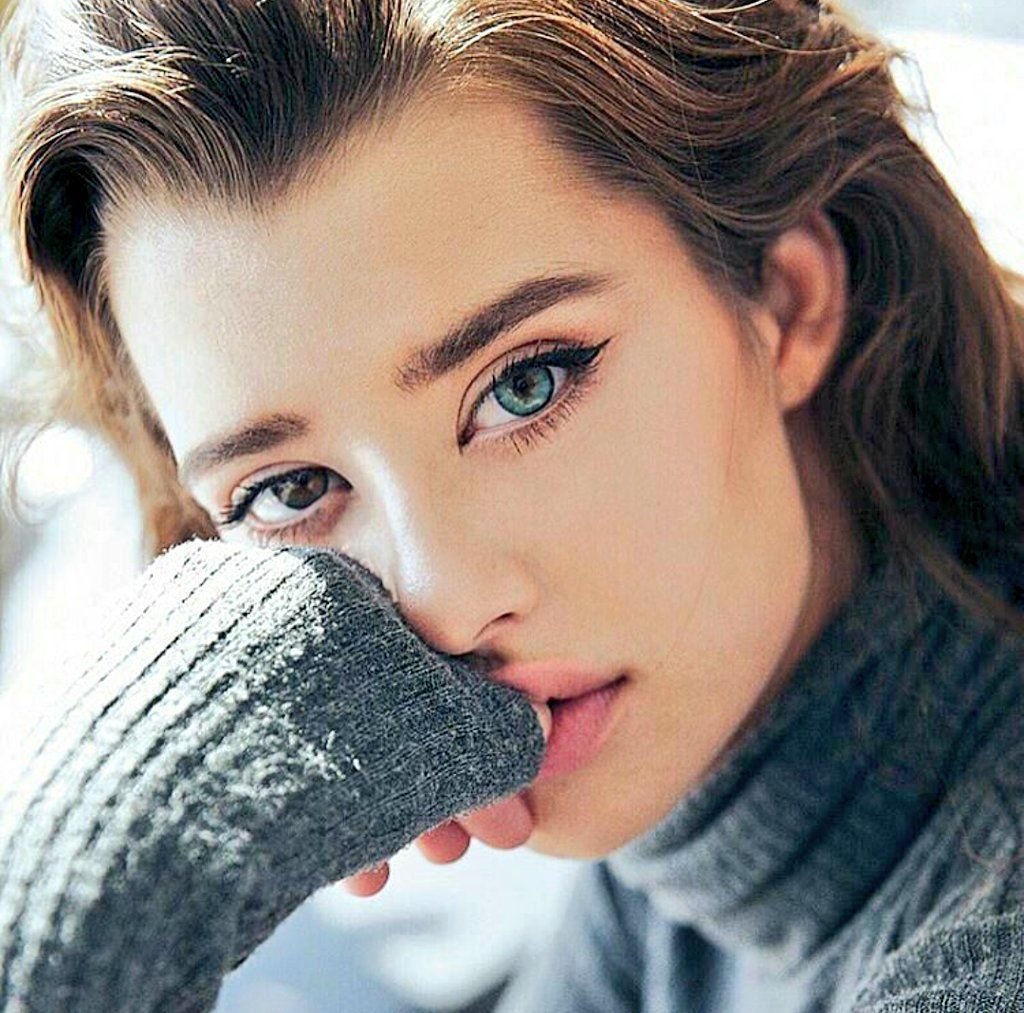 Sarah MCDANIEL гетерохромия