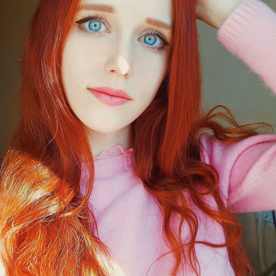 Рыжие с голубыми глазами
