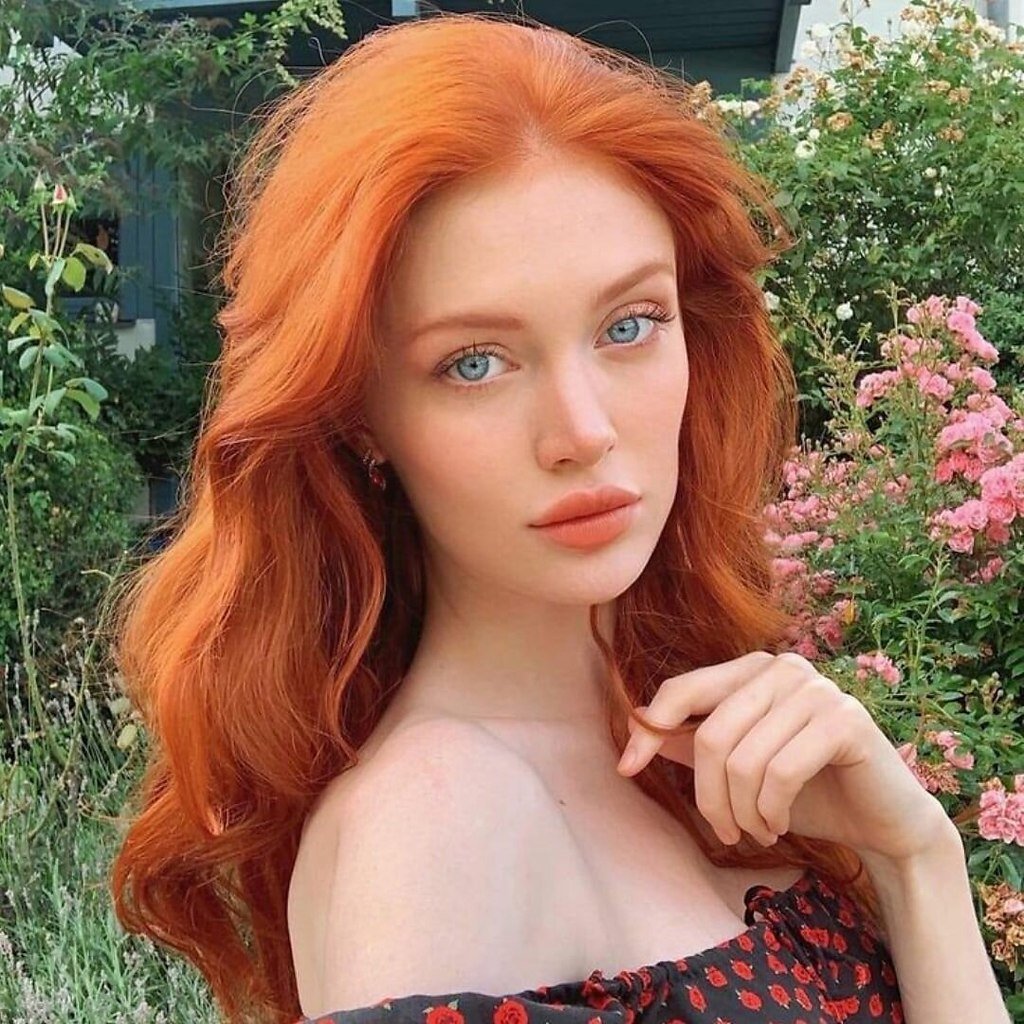 Анджелина Мишель рыжая