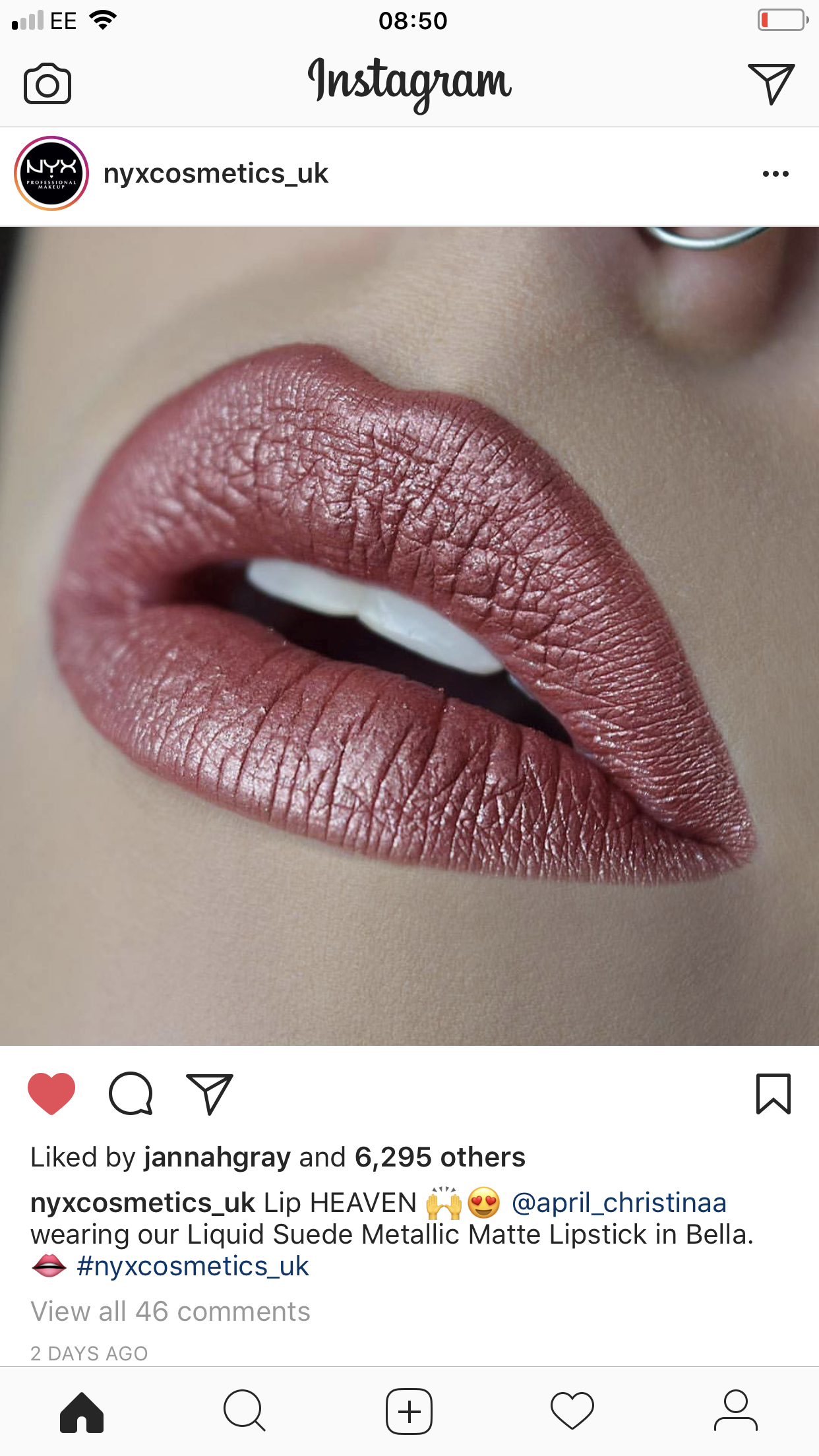 NYX Liquid Suede на губах