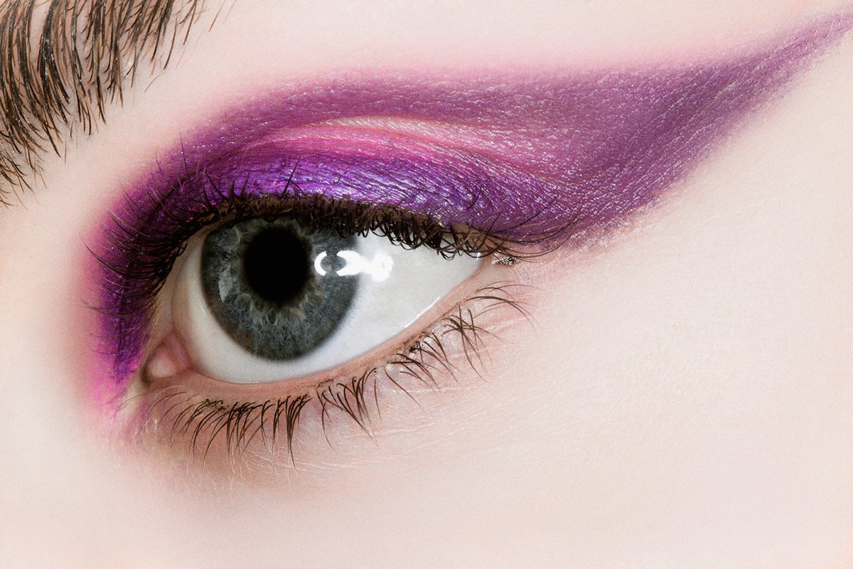 Фиолетовые глаза от природы