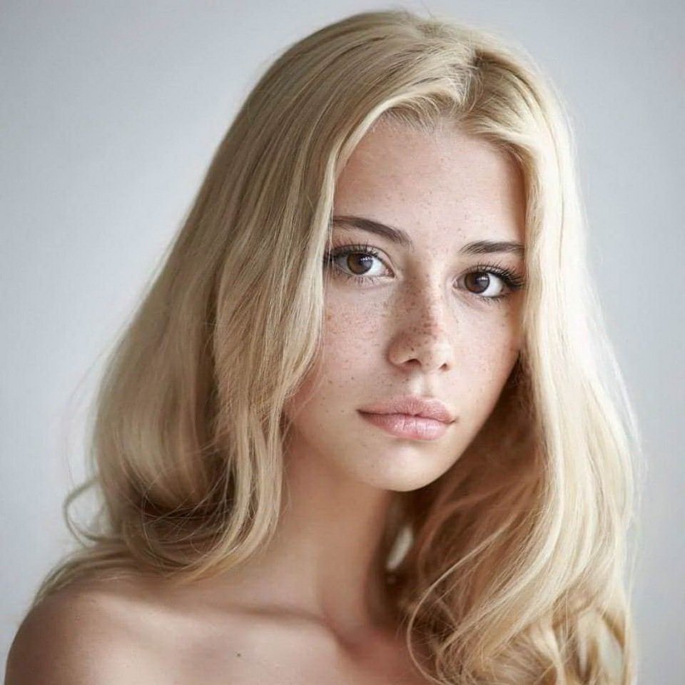 Анна Михеева (хофманнита)