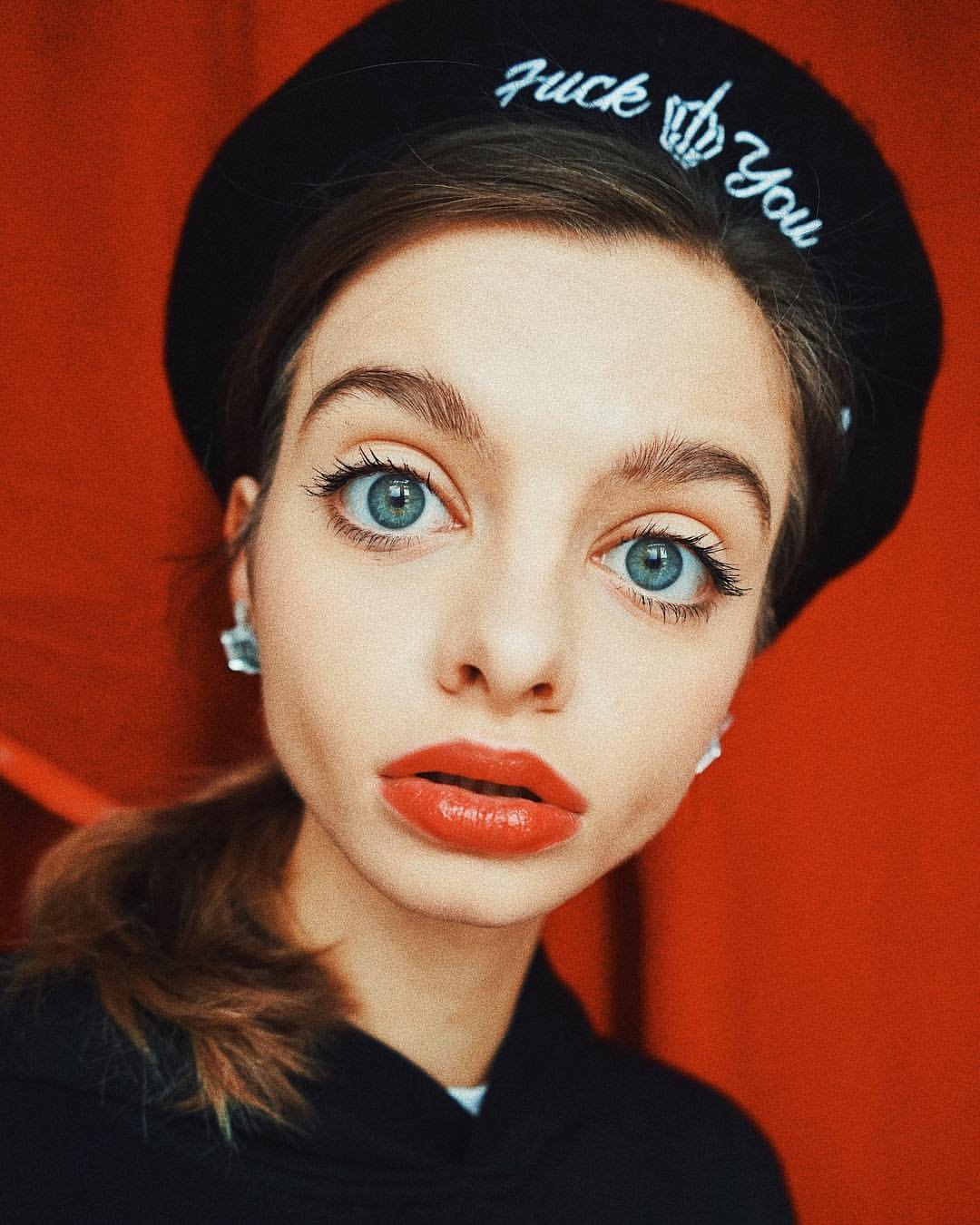 Мария оз большие глаза