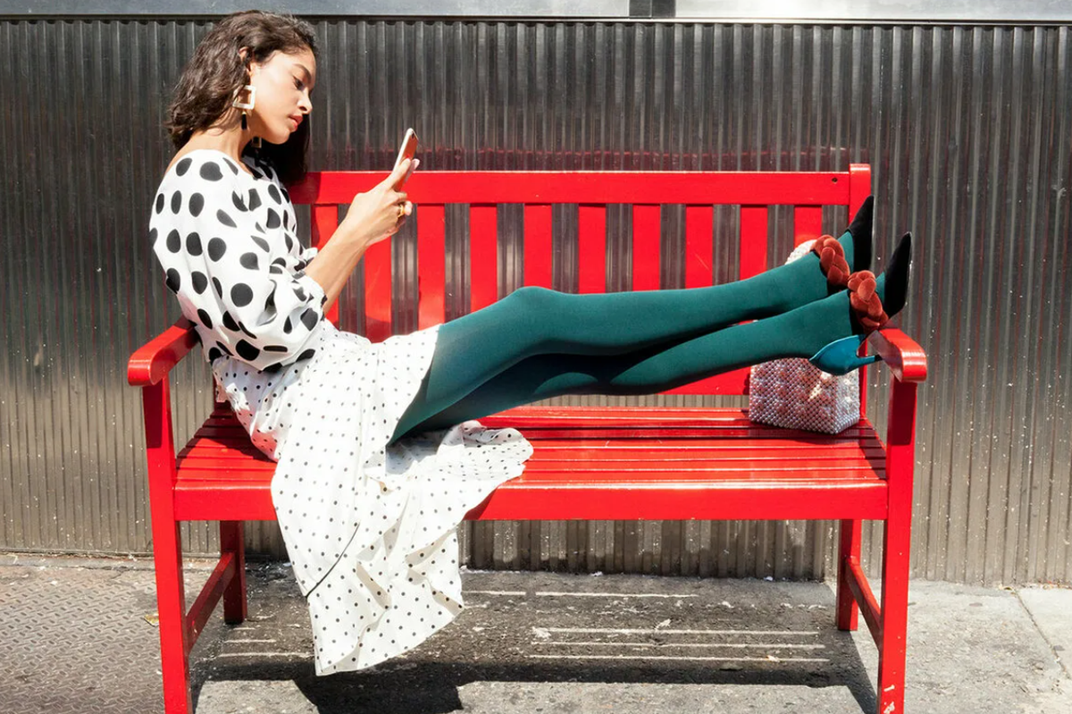 Девушка nylon High Socks