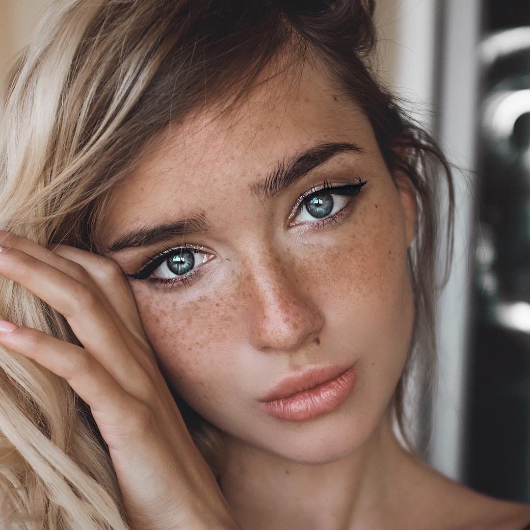 Модель Екатерина Мезенова