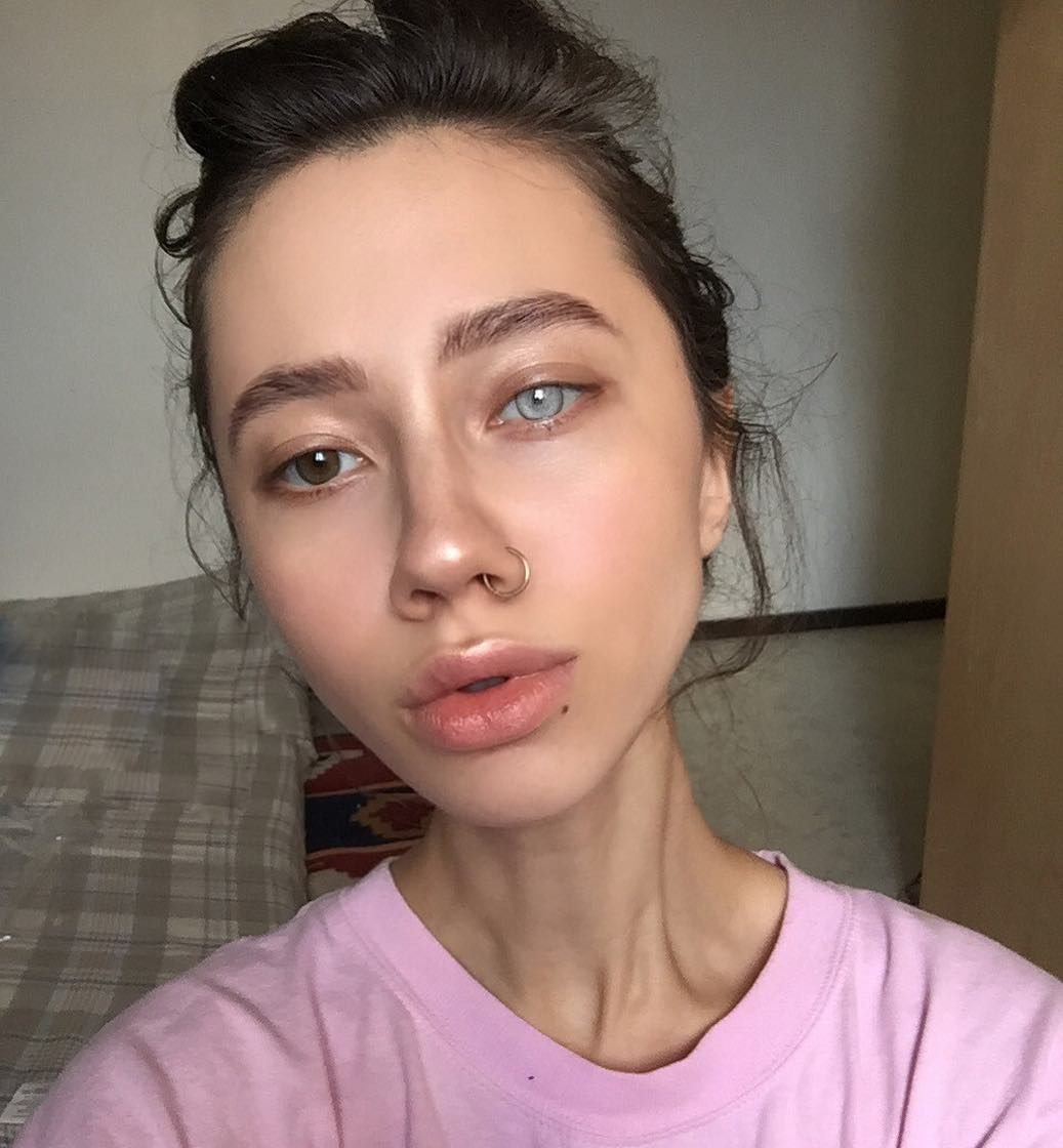 Необычная внешность разные глаза