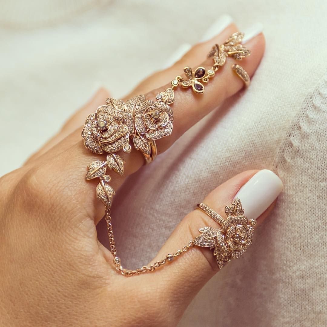 Adelya Jewelry.
