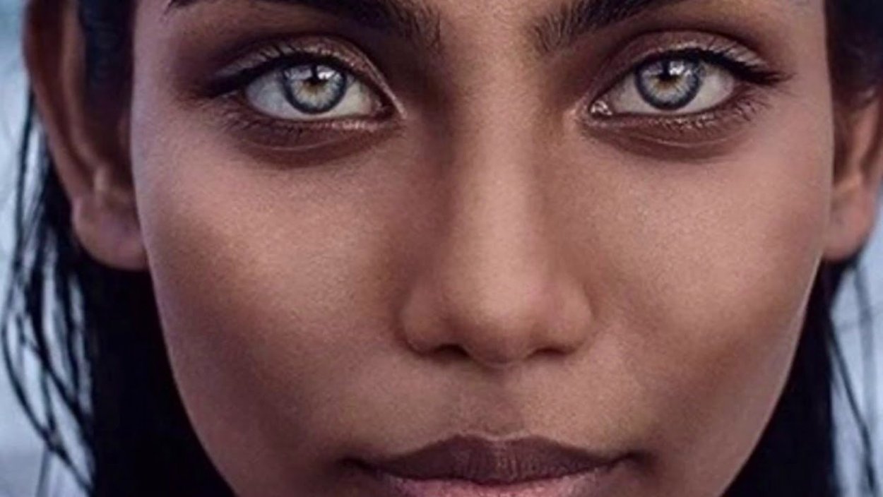 Рауда Атиф Vogue