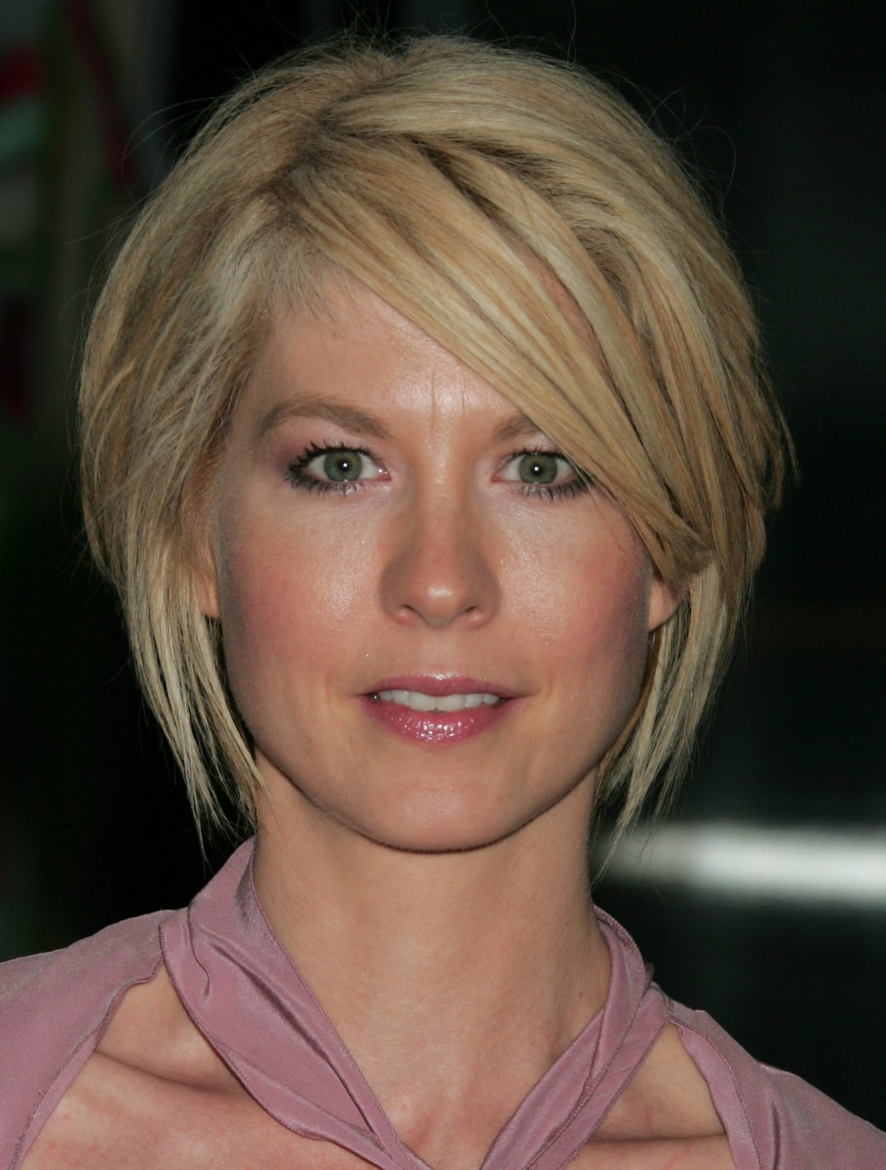 Jenna Elfman 2009
