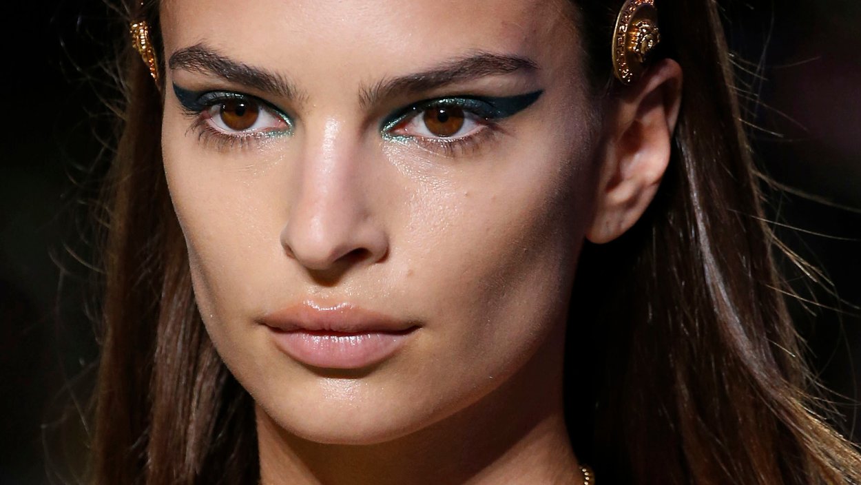 High narrow cheekbones