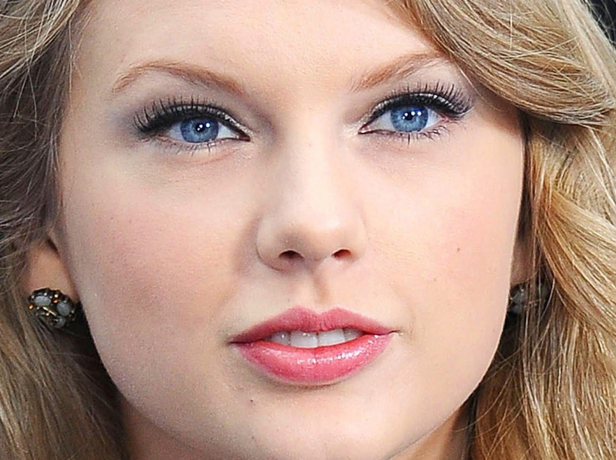 Taylor Swift цвет глаз