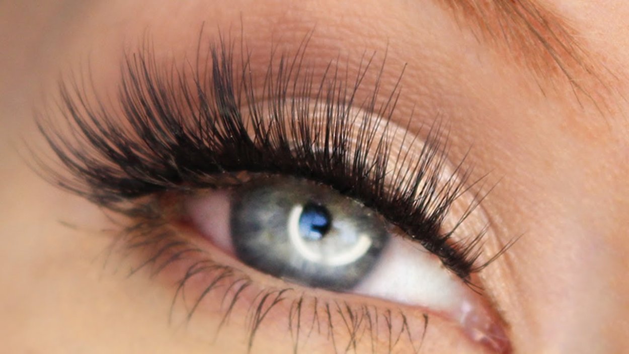 Наращивание ресниц «natural look 2d»