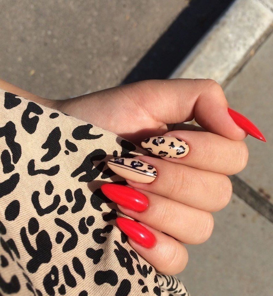 Дизайн ногтей красный с леопардом