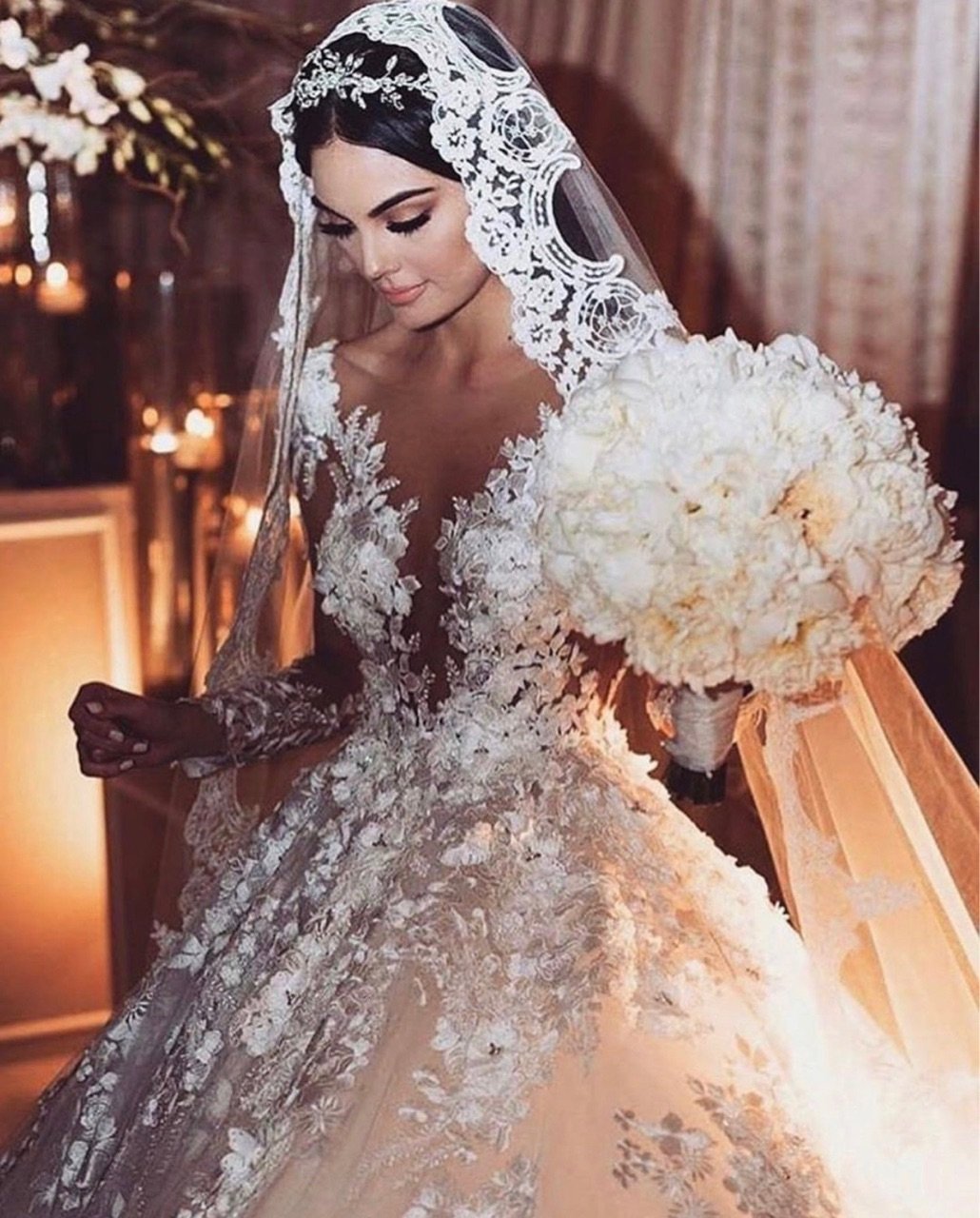 Ужахова Амина
