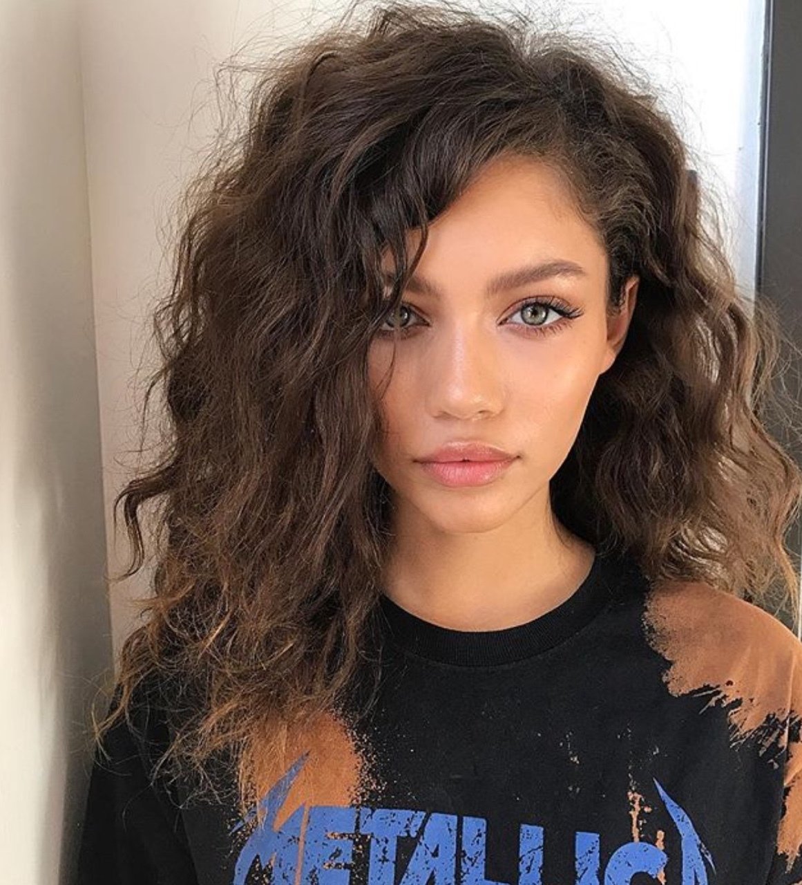Audreyana Мишель кудрявая