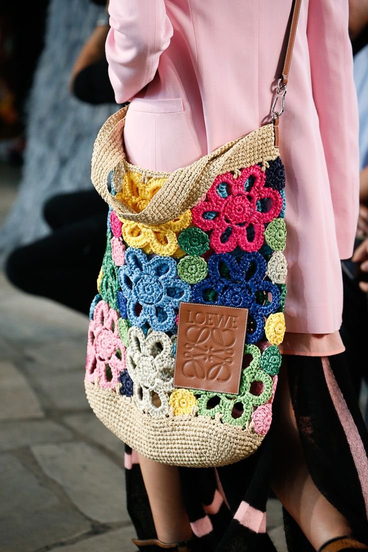 Сумка из рафии Loewe