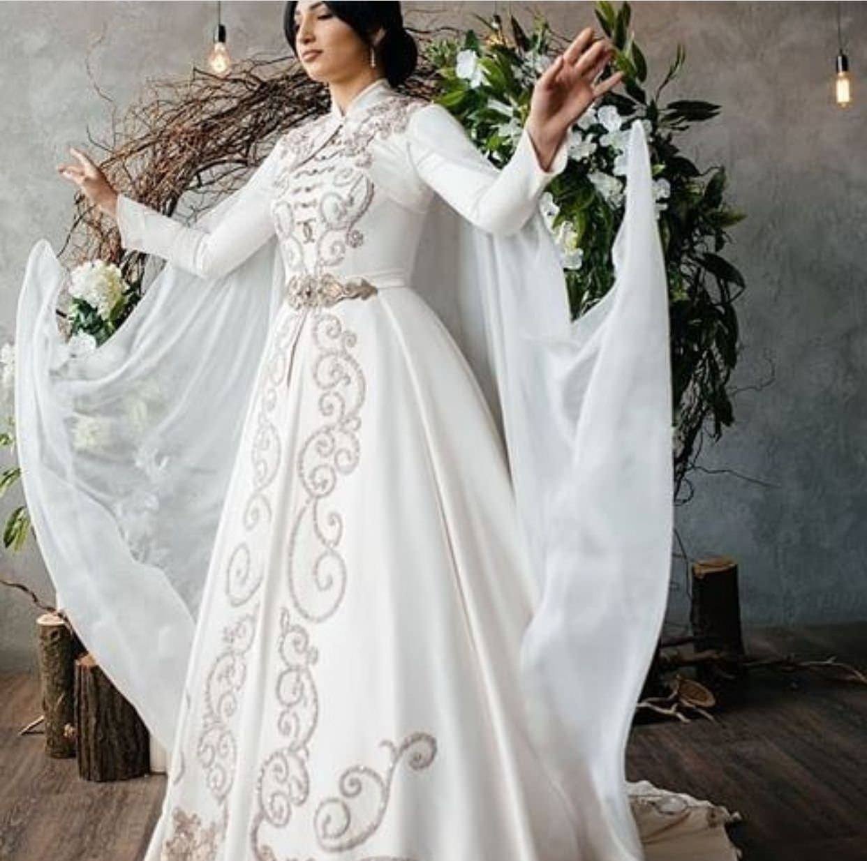 Адыгейское свадебное платье
