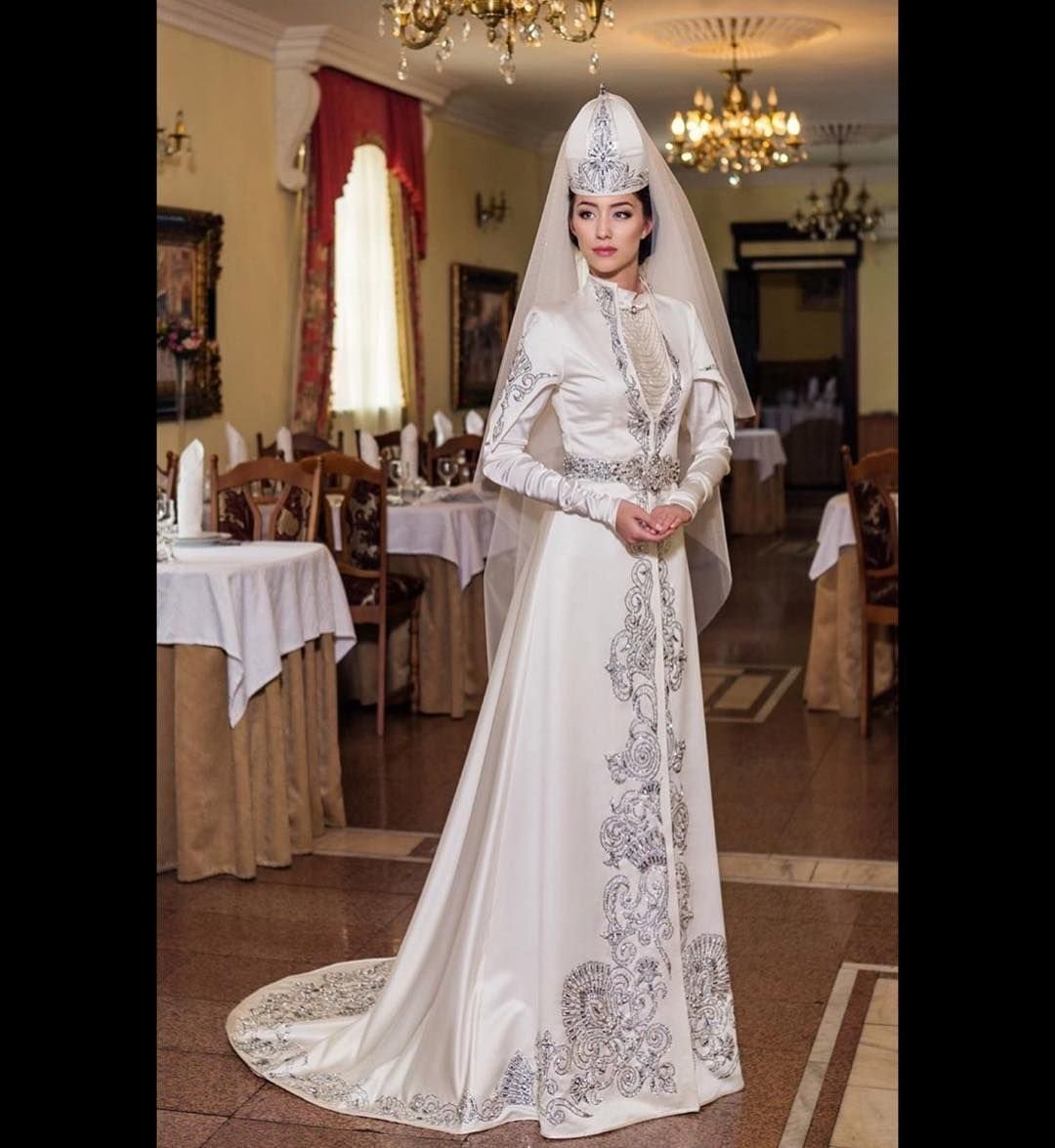 Адыгэ фащэ красное
