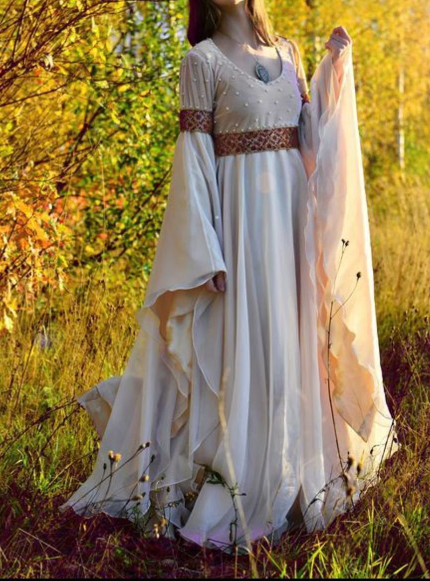 Свадебное платье в эльфийском стиле