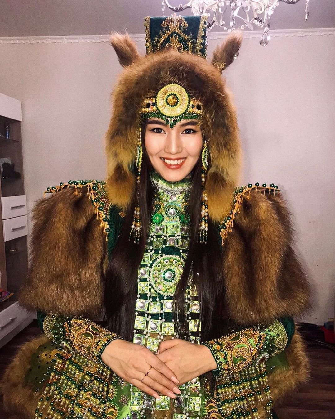 Якутский национальный костюм для девочки