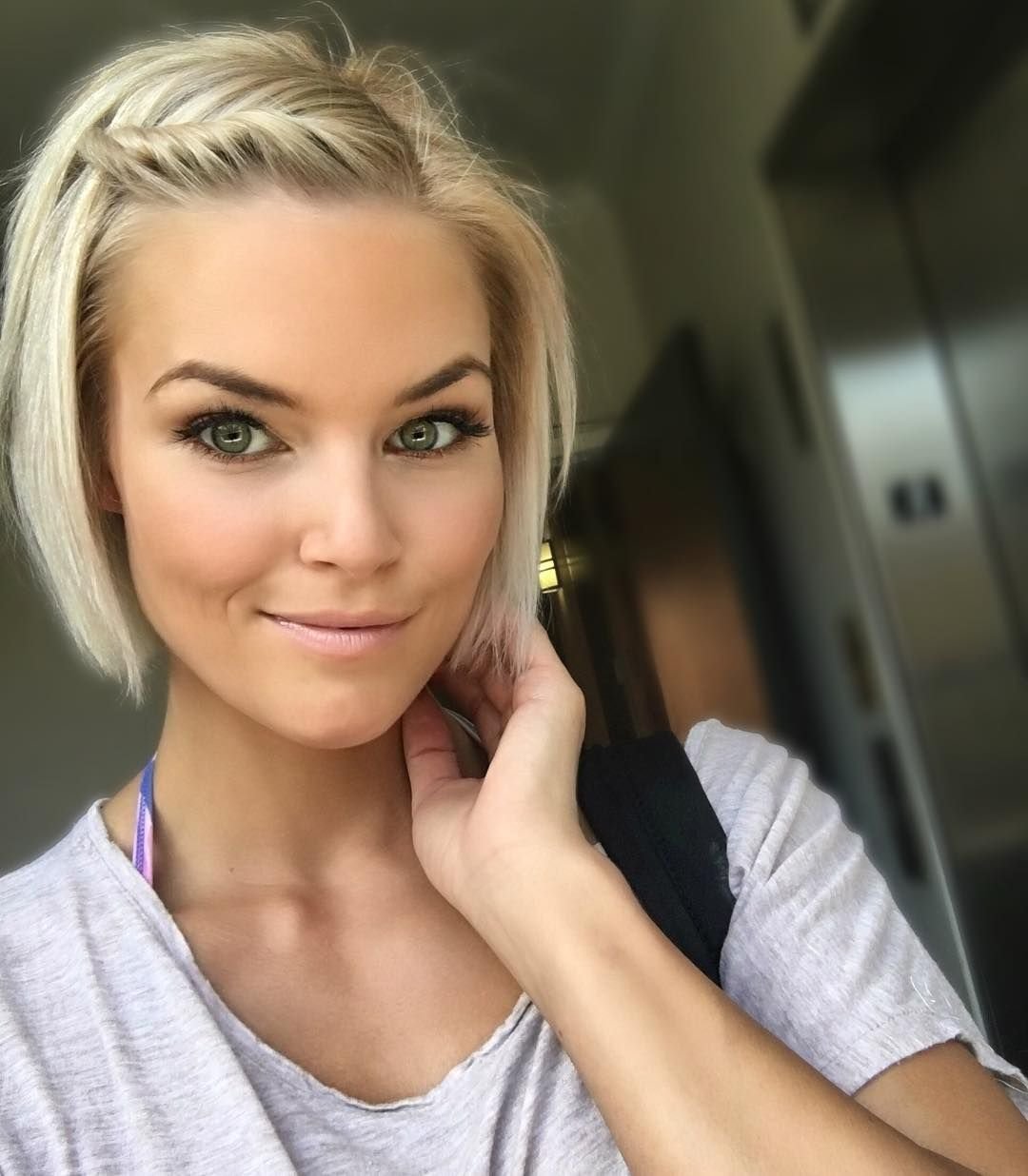 Krissa Fowles стрижка