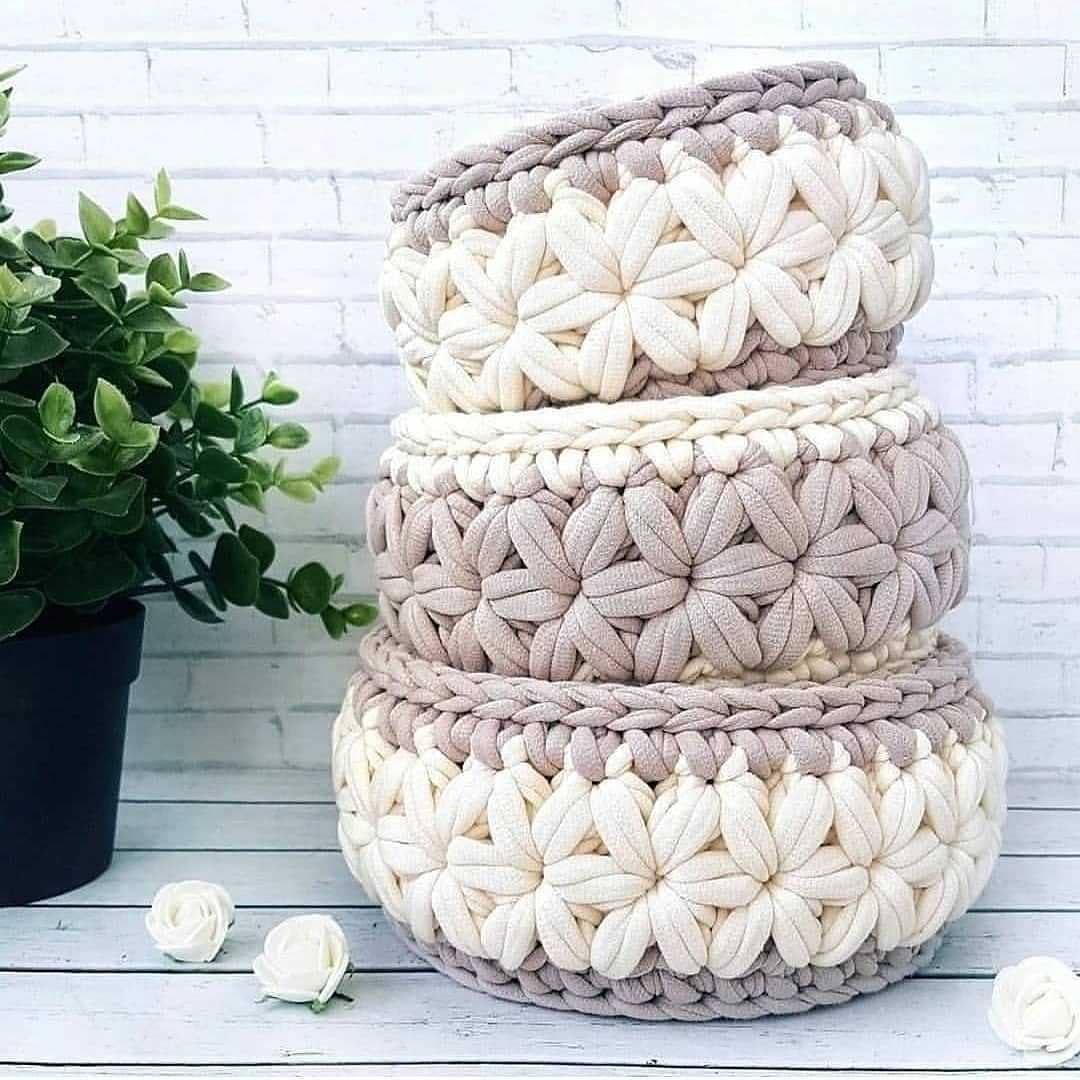 Вязаные корзинки