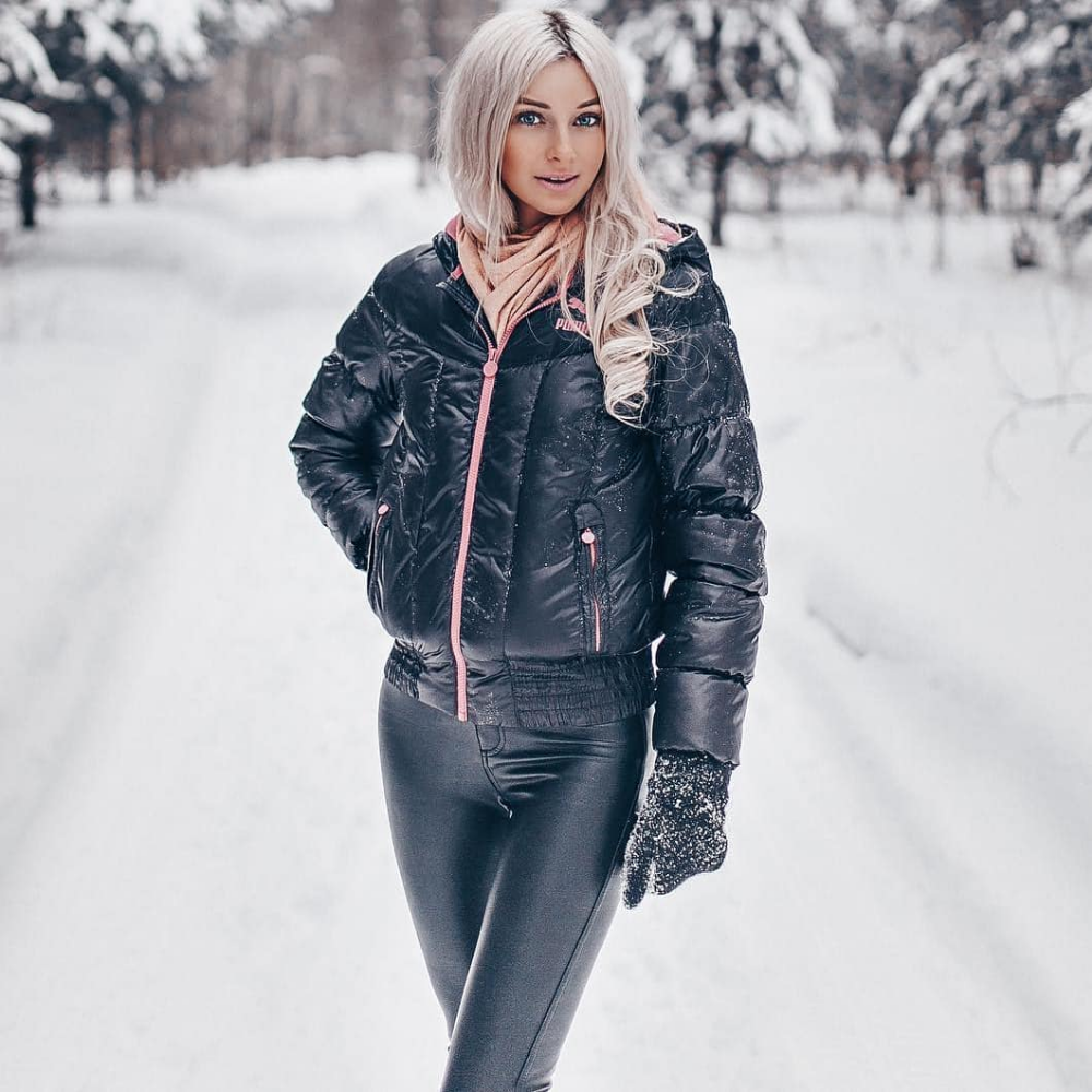 Зимние комбинезоны фетиш