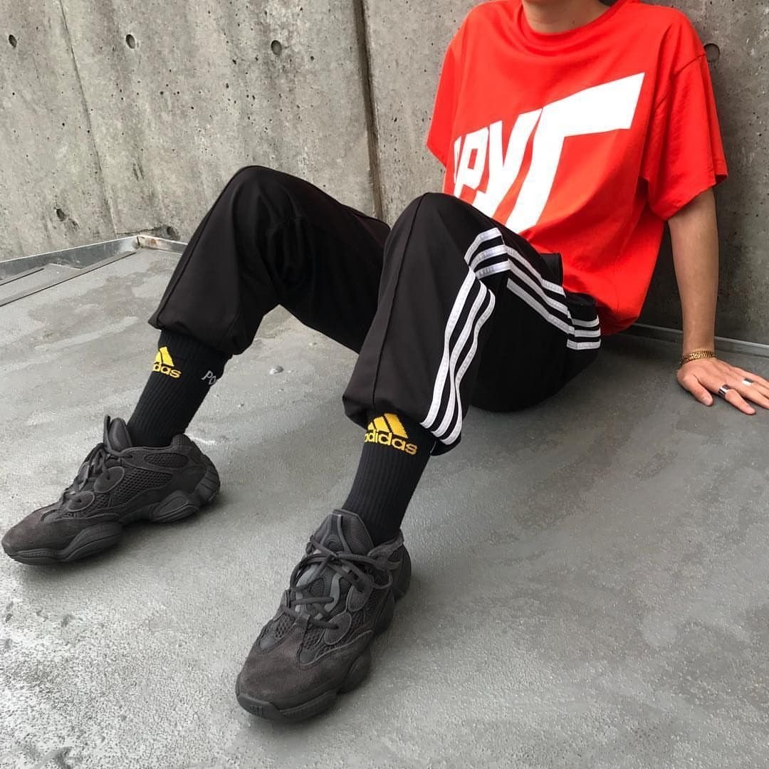 Yeezy 500 со штанами