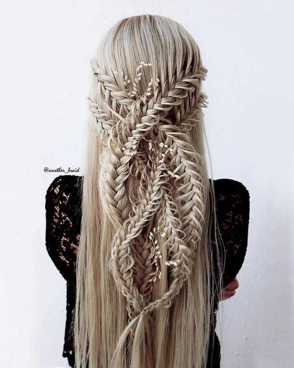 Ажурные косички