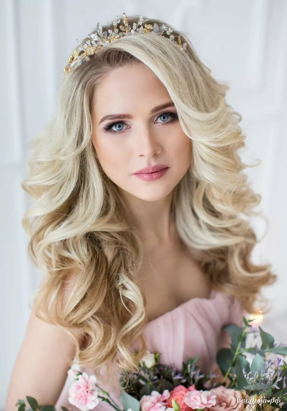 Голливудские Локоны Анна Комарова