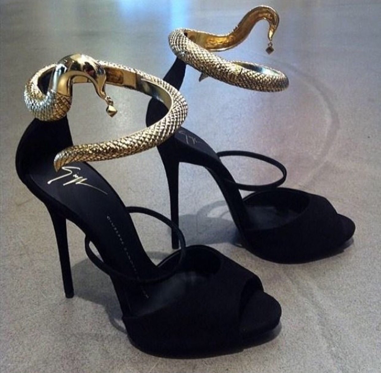 Giuseppe Zanotti Snake Heels туфли