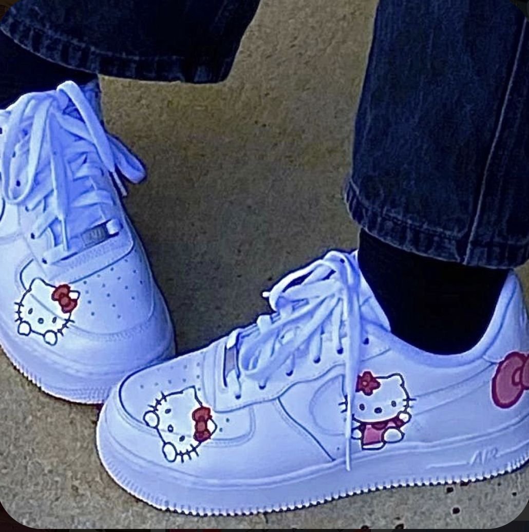 Nike Air Force 1 с Хелло Китти