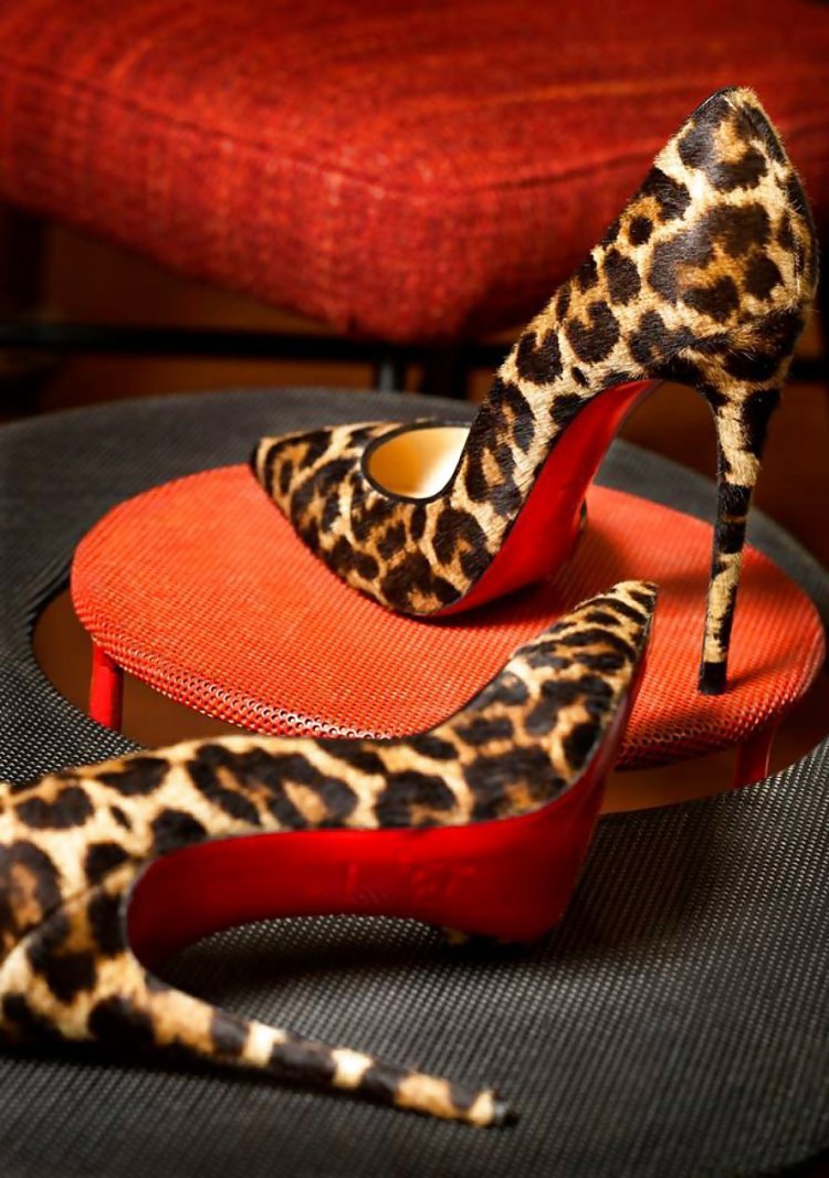 Туфли Christian louboutin под леопардовый принт