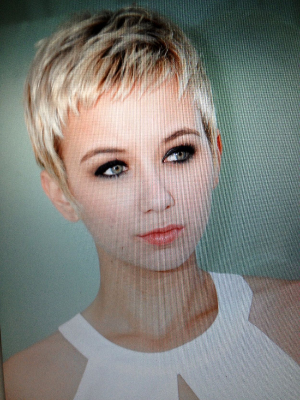 Стрижки Pixie Cut короткие