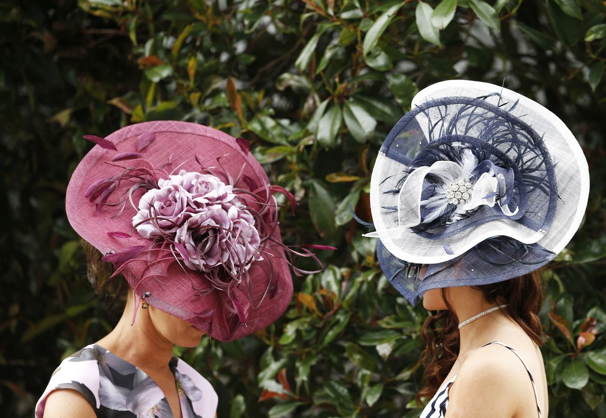 Шляпа в стиле королевских скачек Royal Ascot