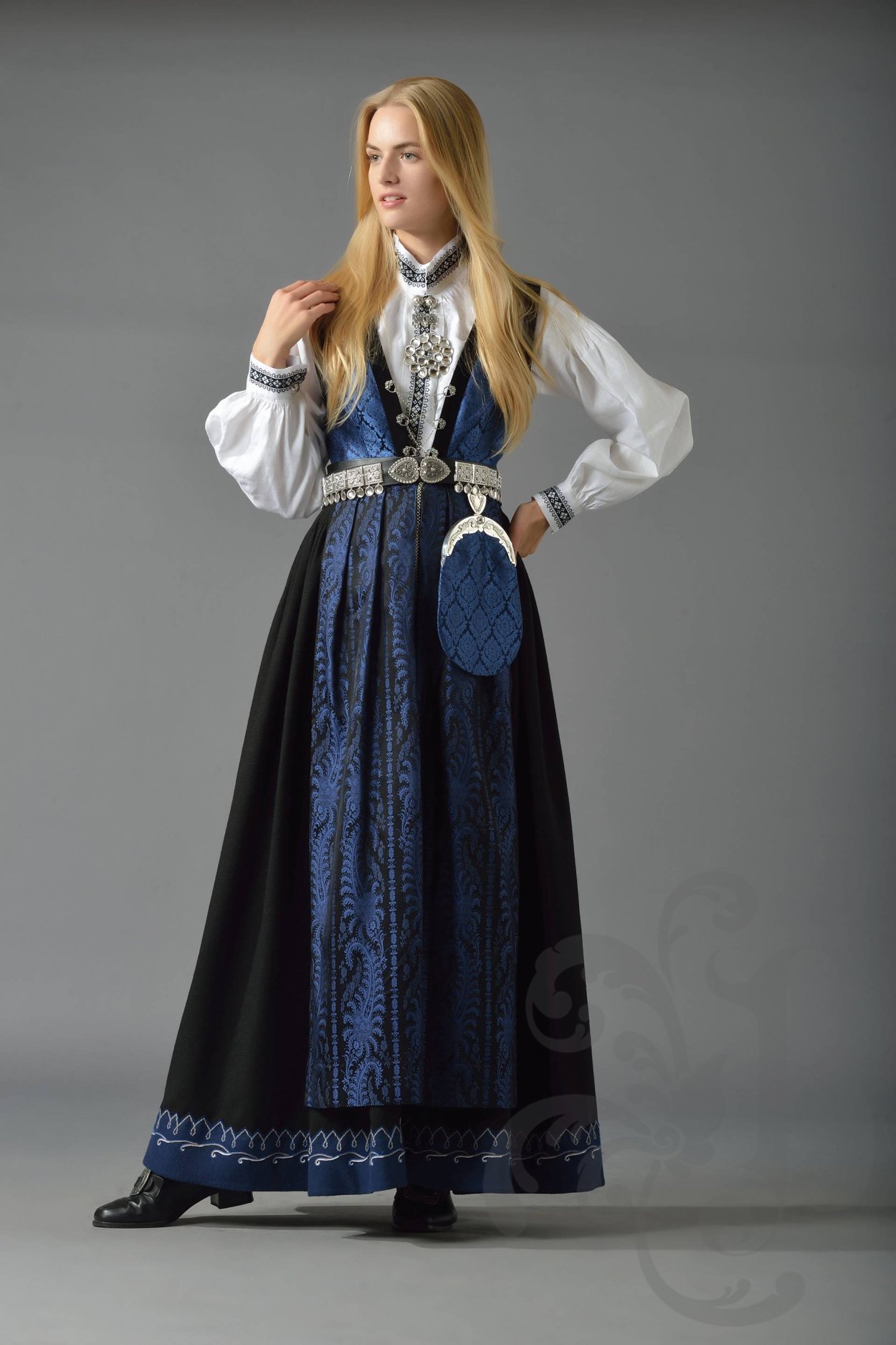 Народный костюм Шведов