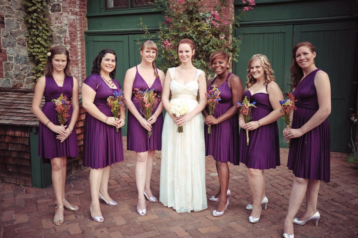 Фиолетовые платья на свадьбу для гостей
