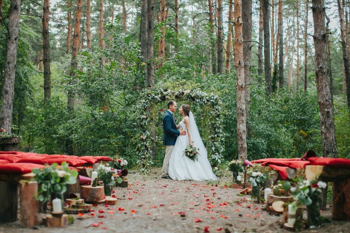 Свадебная фотосессия в Сосновом лесу