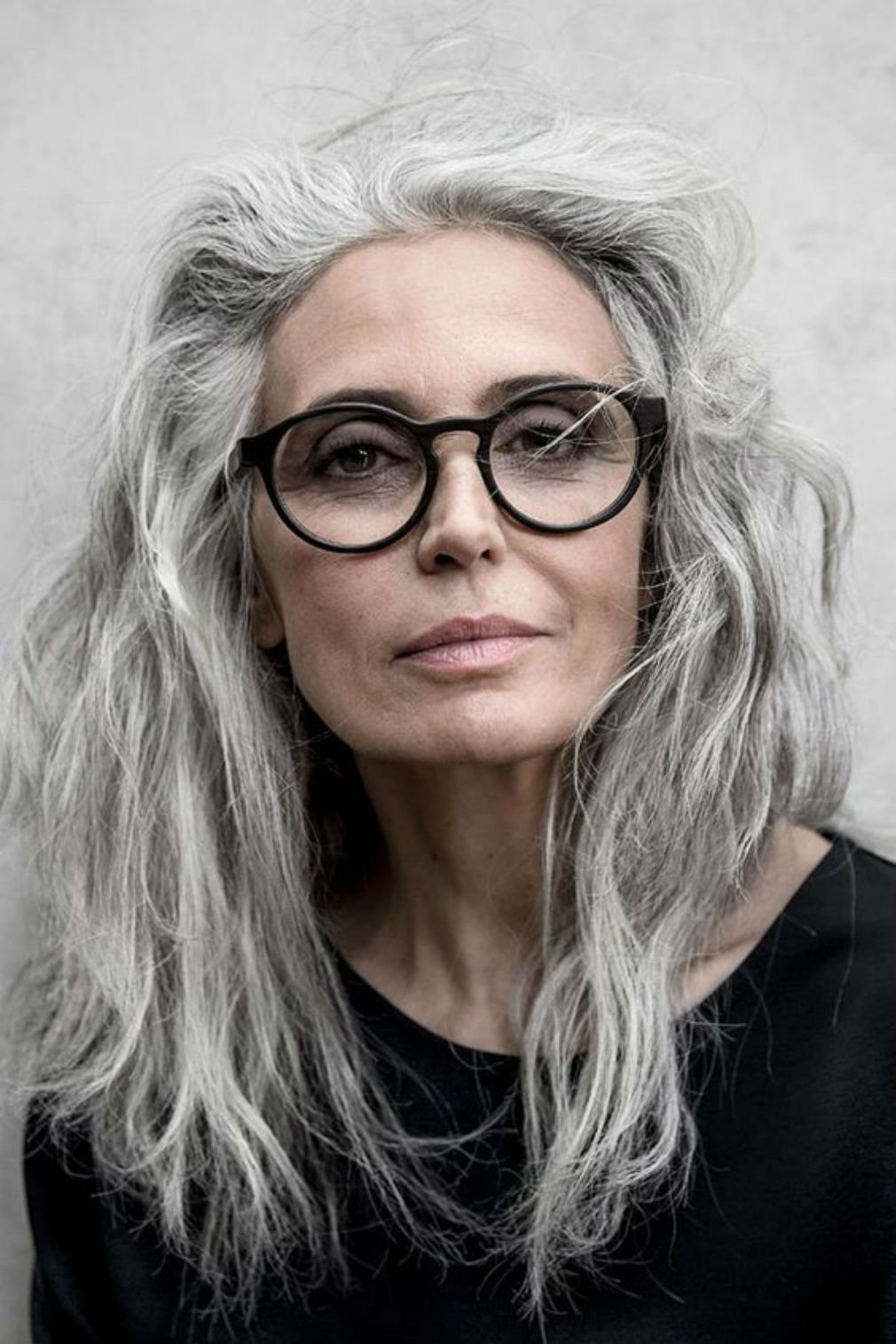 Дафна Хикс Grey hair
