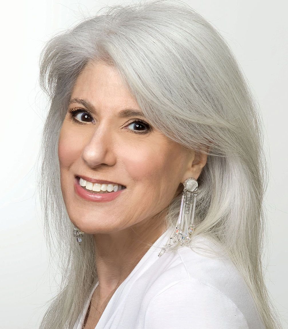 Дафна Хикс Grey hair