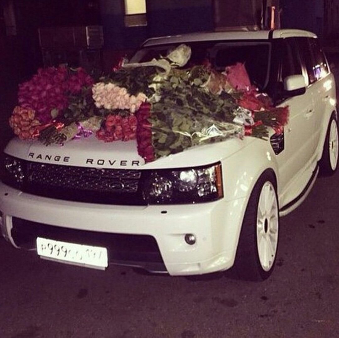 Range Rover с цветами