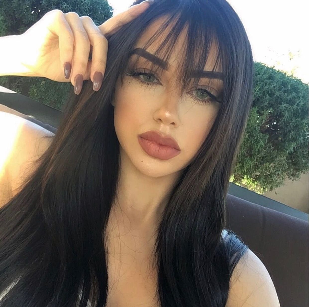Бэби Бэнкс челка