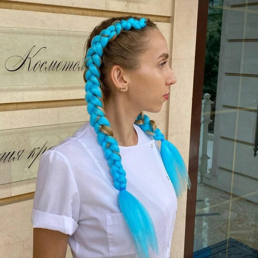 Косички с канекалоном на короткие волосы