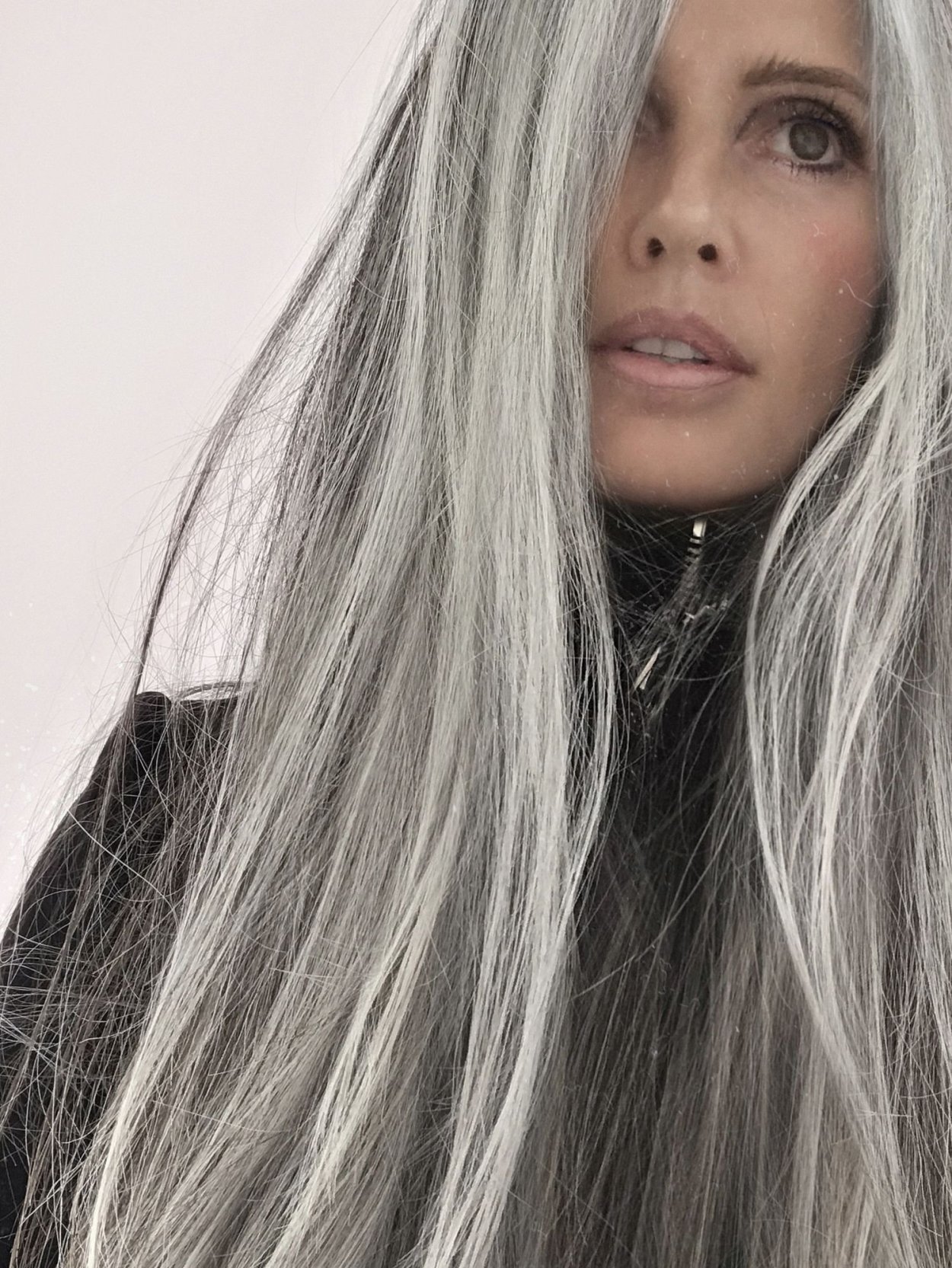 Annika von holdt