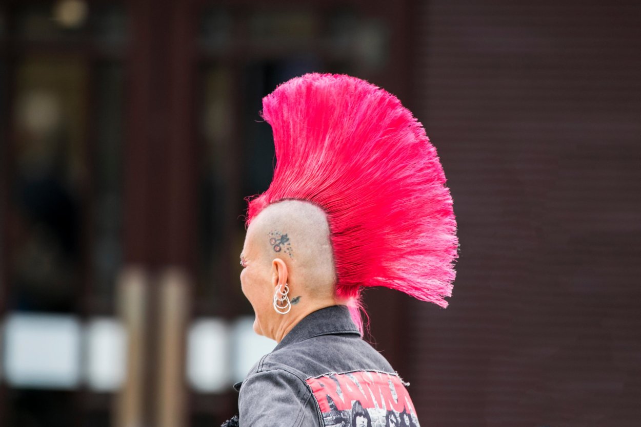Ирокез Mohawk красный