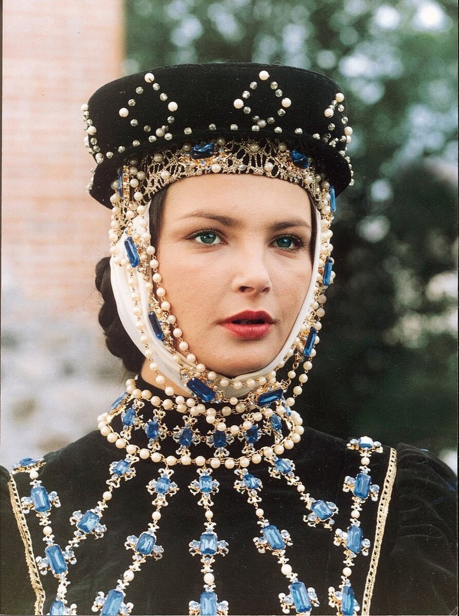 Анна Дымна