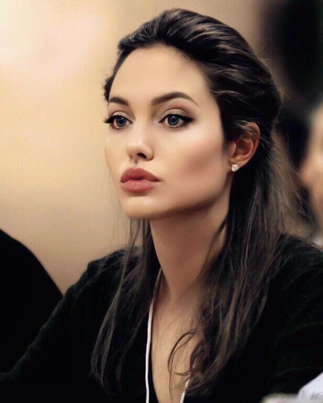 Анджелина Джоли