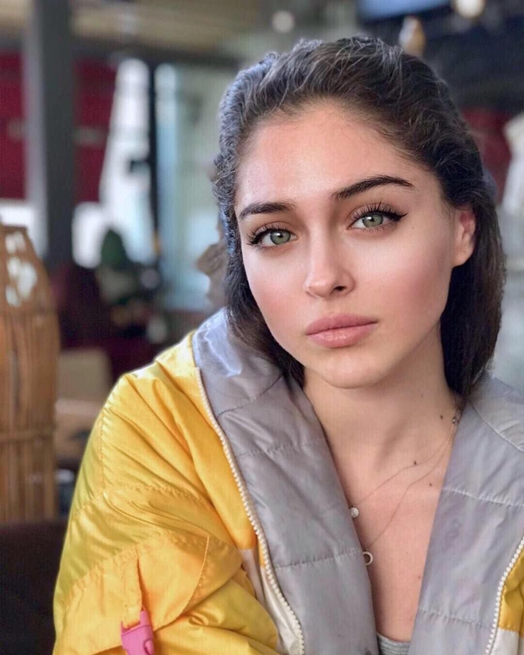 Cemre Baysel турецкая актриса